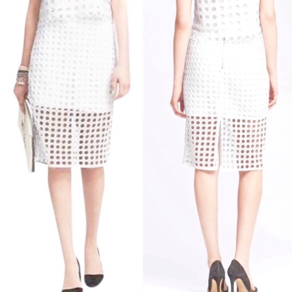 Banana Republic White Geo Eyelet Lace Pencil Skirt Size 4